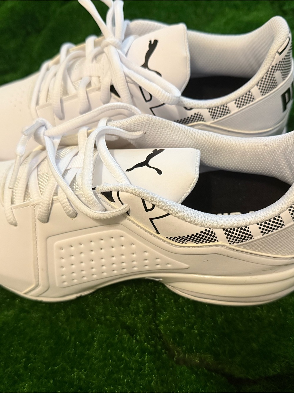 PUMA Men’s Viz Runner Repeat Sneakers • Men’s Size 8 • Like New - Picture 4 of 11
